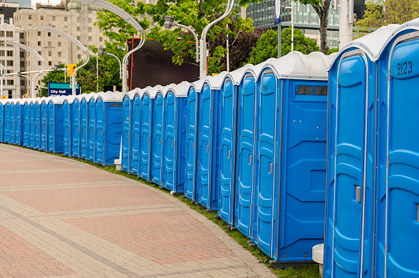 Best Portable Restroom Servicing (Cleaning and Restocking)  in Lake Lorraine, FL